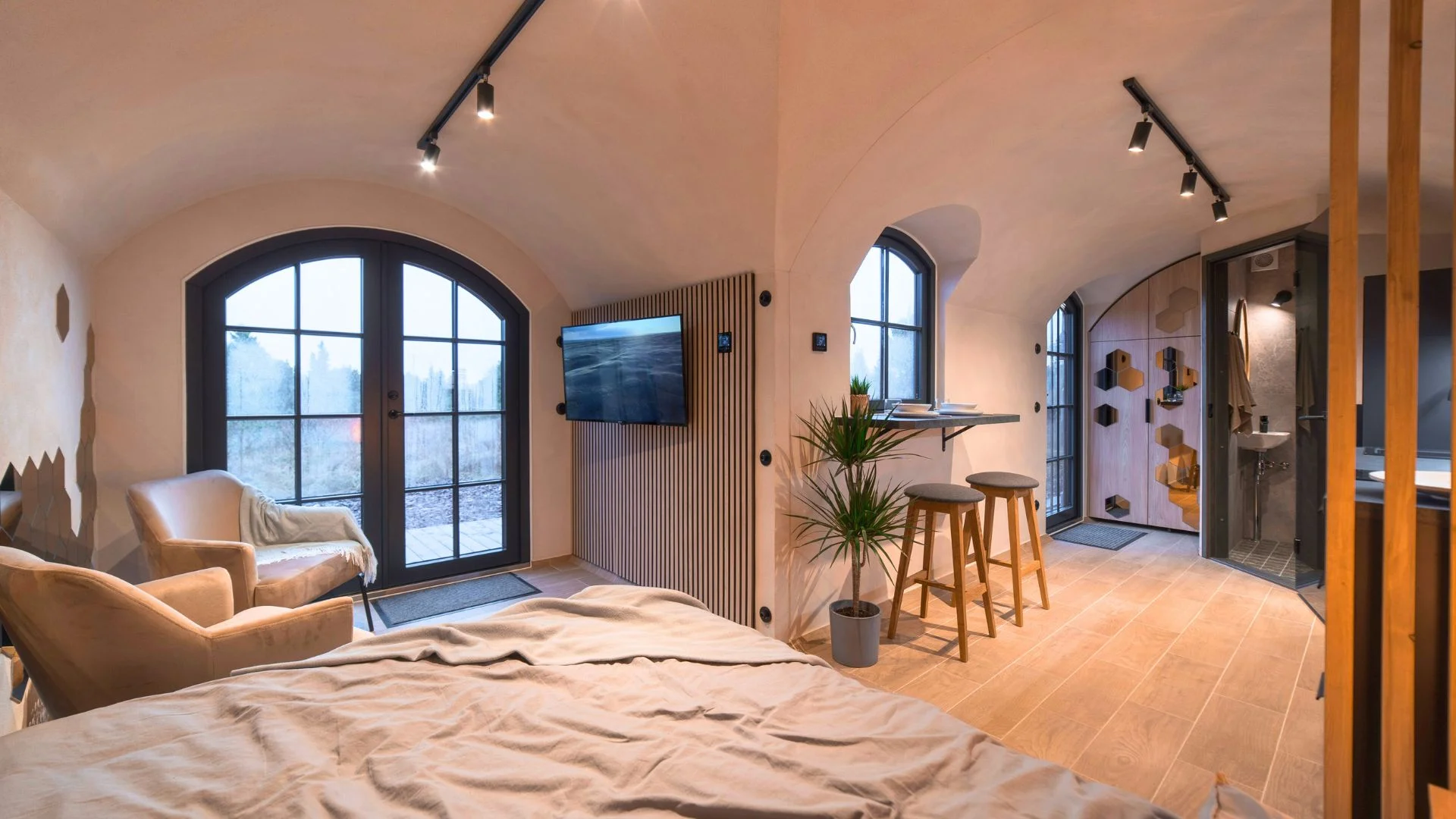 Revonia Prefab Open (hex)